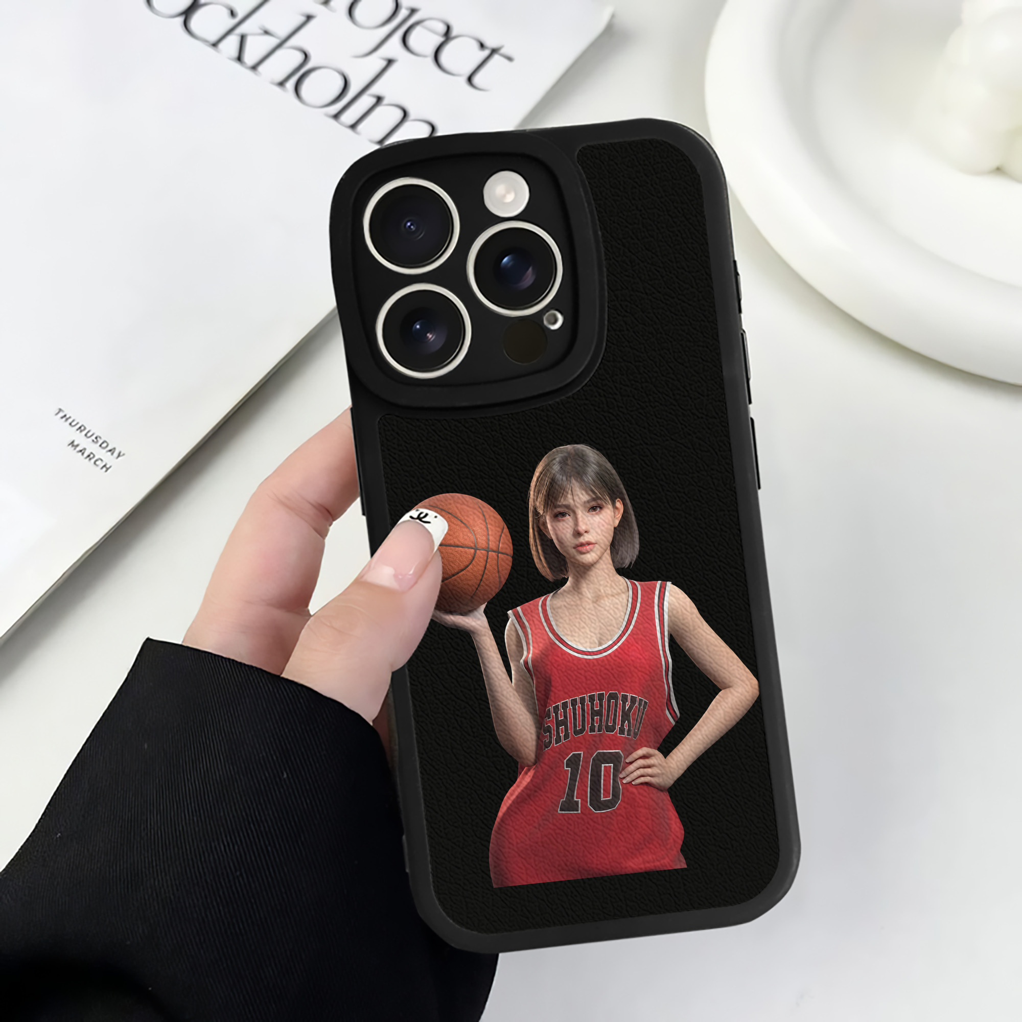 （画像用） SLAM DUNK／スラムダンク 【iPhone 16シリーズ対応】シリコンスマホケース（レザー調） 材質：シリコン